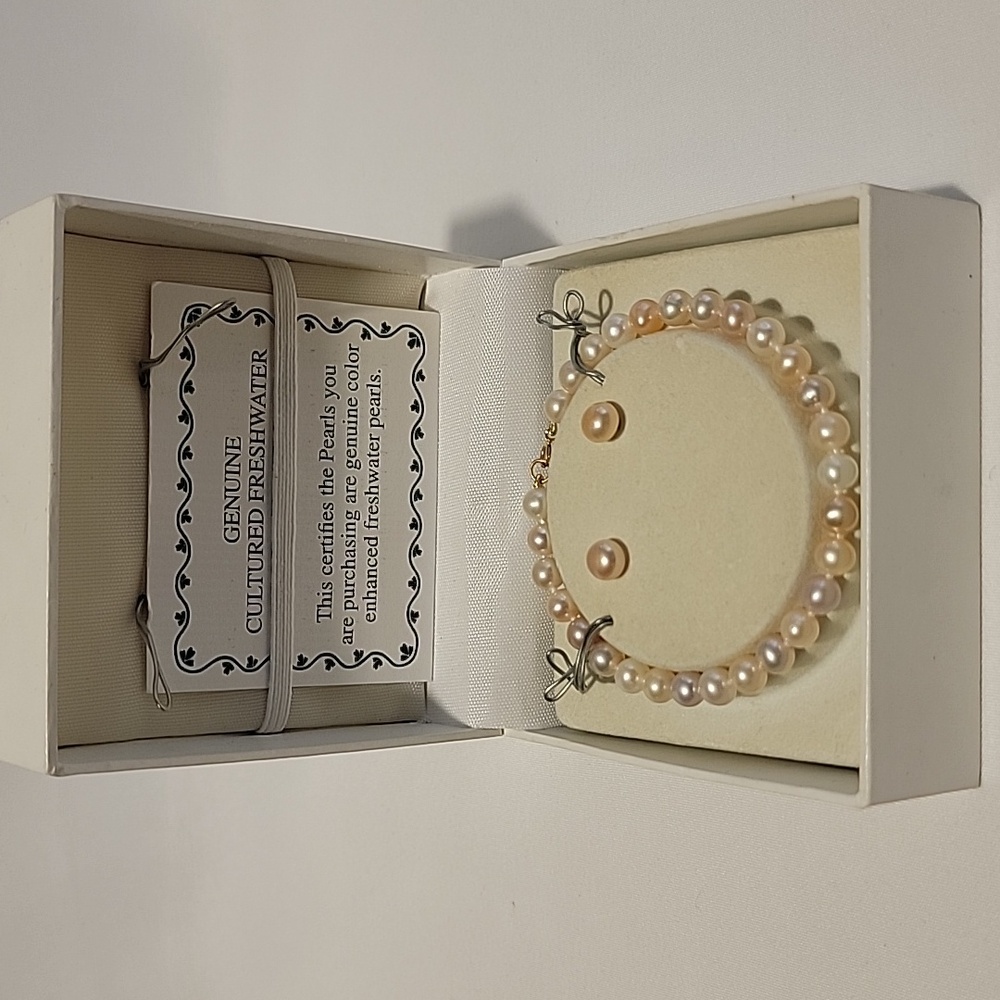 Genuine Cultered Freshwater Pearl Certificate.